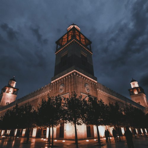 Башня с часами, старый город