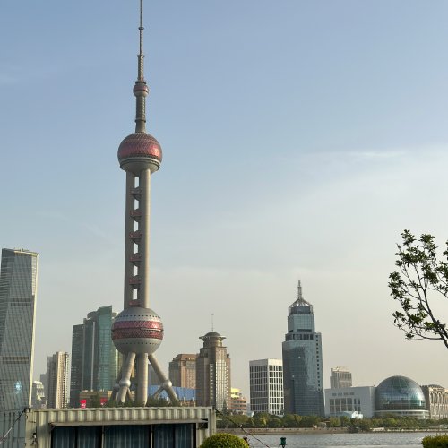 Фотография Телебашня «Восточная жемчужина» (Oriental Pearl Tower)