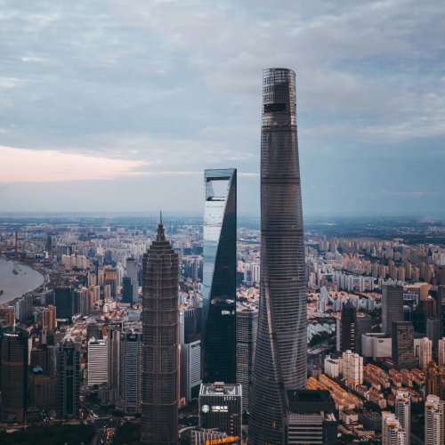 Фотография Шанхайская башня (Shanghai Tower) — смотровая и архитектура