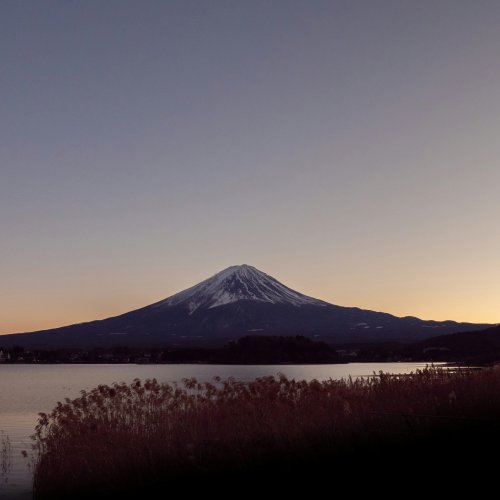 Озеро Кавагутико — прогулки, виды на Фудзи и практические маршруты