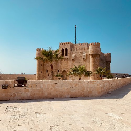 Цитадель Кайтбей в Александрии. Она была возведена на том самом месте, где когда-то стоял знаменитый Александрийский маяк, одно из семи чудес древнего мира.