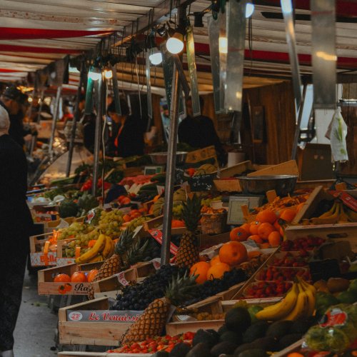 Рынок а Париже